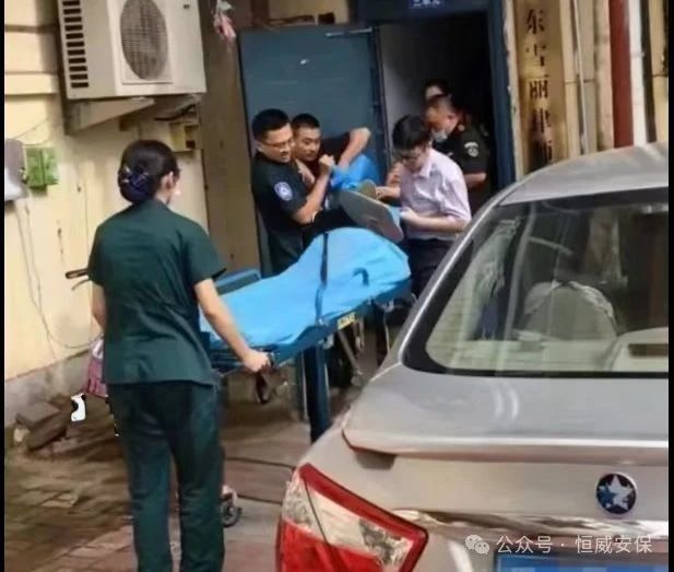 【凡人微光】恒威保安：危急時(shí)刻伸援手，溫暖人心傳大愛(ài)